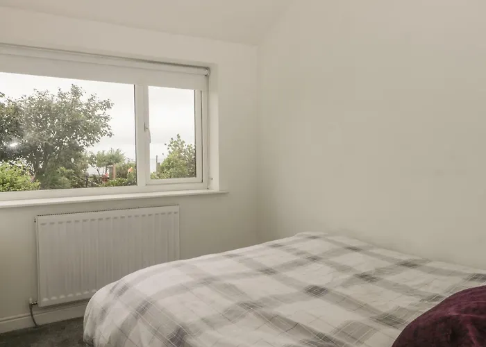 Holiday home 2 The Close *