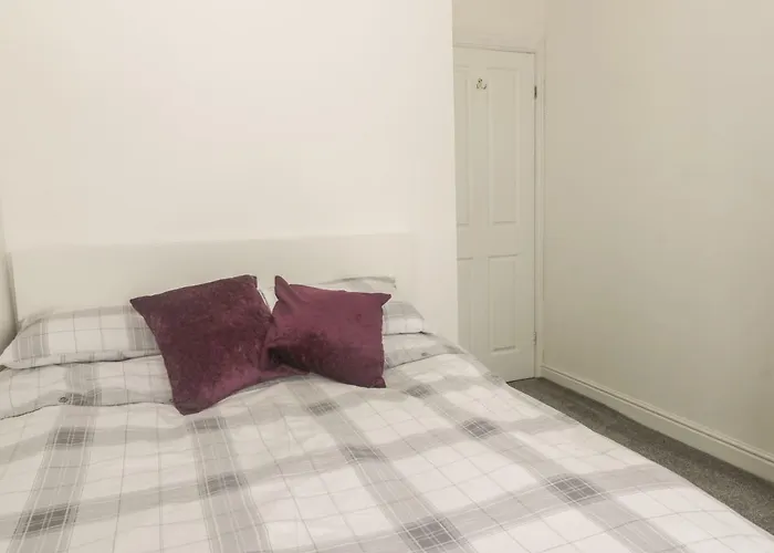 2 The Close * Whitby