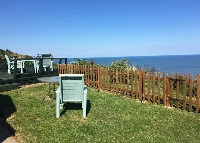 2 The Close Holiday home Whitby